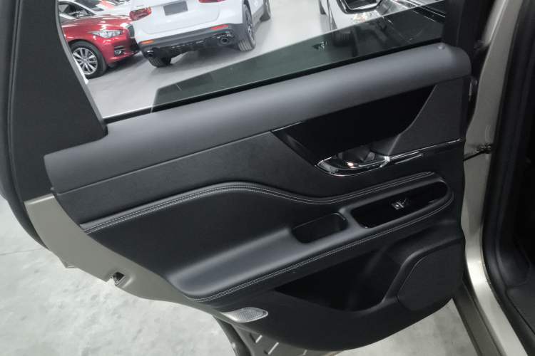 Used Lincoln Corsair 2022 Revised Version 2.0T Two-Wheel Drive Luxury Edition Interior 8
