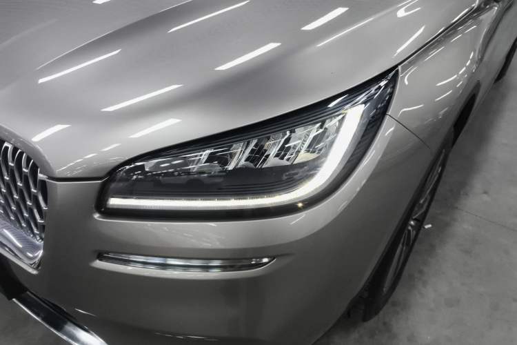Used Lincoln Corsair 2022 Revised Version 2.0T Two-Wheel Drive Luxury Edition Left Front Headlight