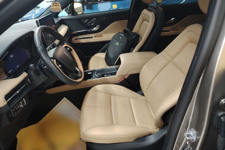 Used Lincoln Corsair 2022 2.0T Two-Wheel Drive Luxury Edition Left Front Seat