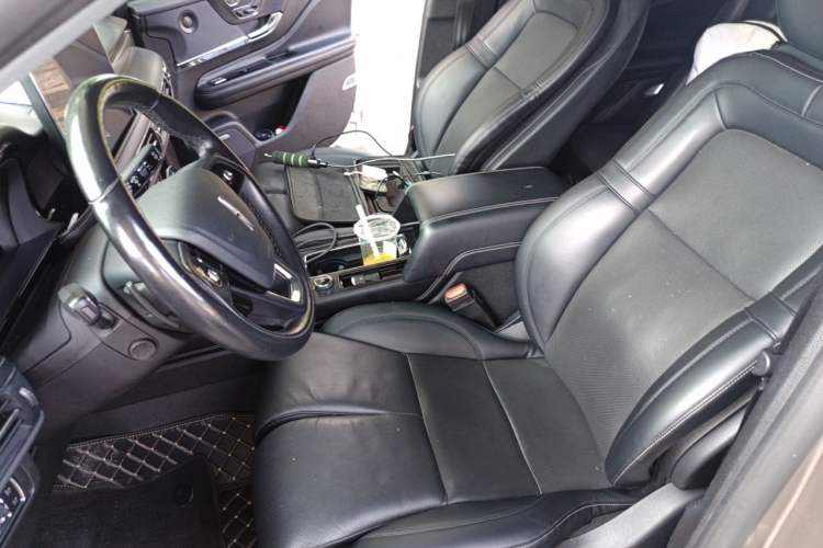 Used Lincoln Corsair 2022 2.0T Four-Wheel Drive Prestige Edition Left Front Seat