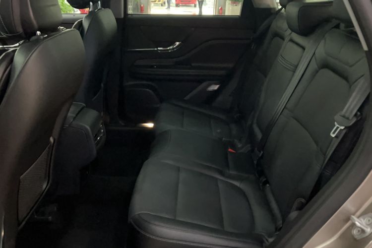 Used Lincoln Corsair 2022 2.0T Two-Wheel Drive Deluxe Edition Left Rear Seat