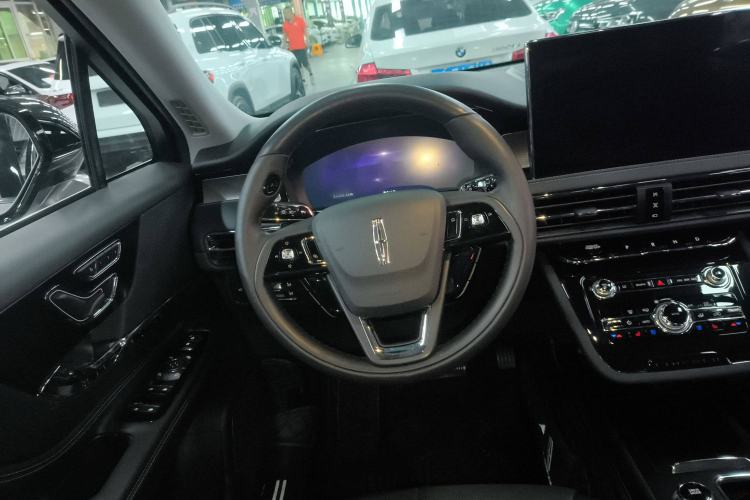 Used Lincoln Corsair 2022 Revised Version 2.0T Two-Wheel Drive Luxury Edition Steering Wheel