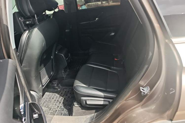 Used Lincoln Corsair 2022 2.0T Two-Wheel Drive Luxury Edition Left Rear Seat