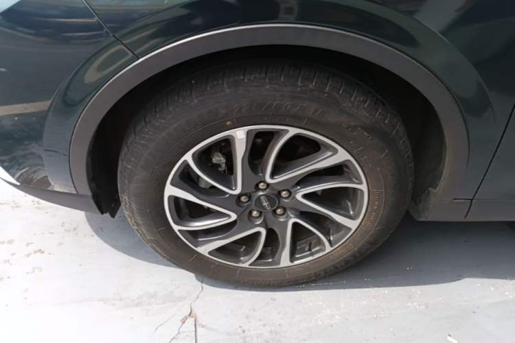 Used Lincoln Corsair 2022 2.0T Two-Wheel Drive Deluxe Edition Exterior 2