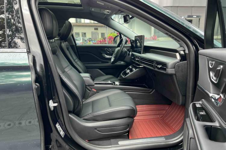 Used Lincoln Corsair 2022 2.0T Two-Wheel Drive Deluxe Edition Right Front Seat