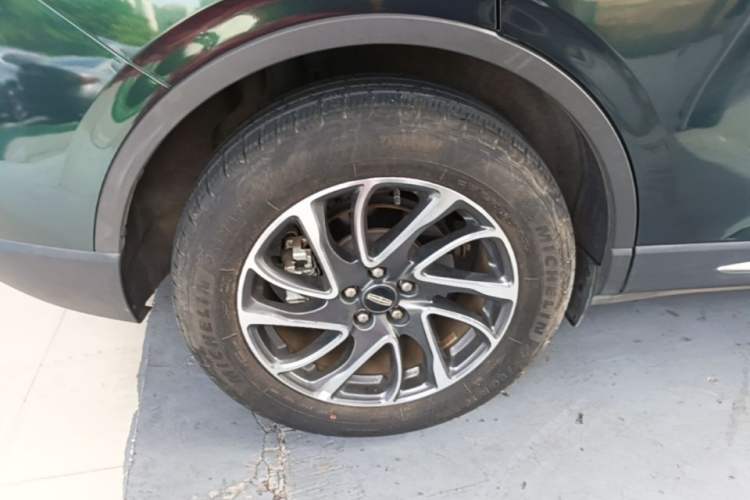 Used Lincoln Corsair 2022 2.0T Two-Wheel Drive Deluxe Edition Right Rear Wheel Hub