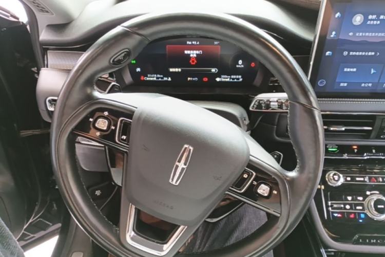 Used Lincoln Corsair 2022 2.0T Two-Wheel Drive Deluxe Edition Steering Wheel