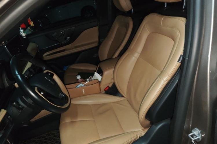 Used Lincoln Corsair 2022 2.0T Two-Wheel Drive Luxury Edition Left Front Seat