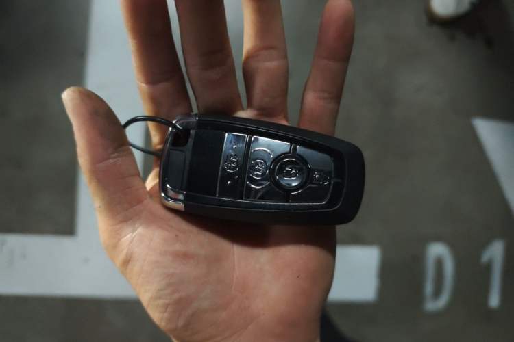 Used Lincoln Corsair 2022 2.0T Two-Wheel Drive Luxury Edition Vehicle Key