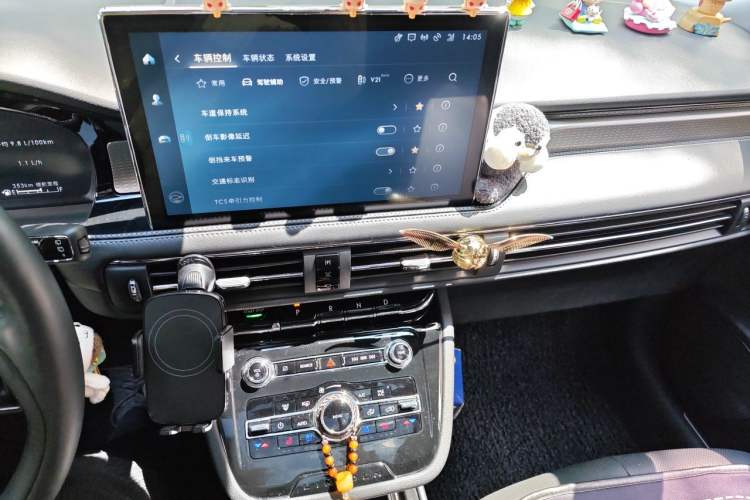 Used Lincoln Corsair 2022 2.0T Two-Wheel Drive Luxury Edition Audio And AC Panel
