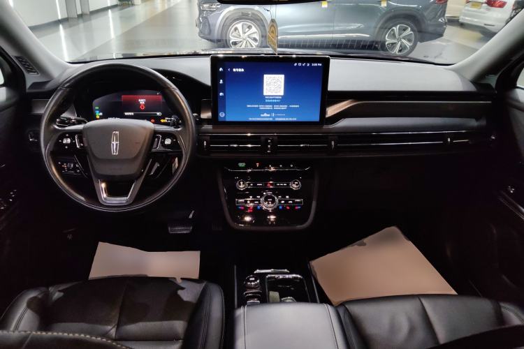 Used Lincoln Corsair 2022 2.0T Two-Wheel Drive Luxury Edition Center Console