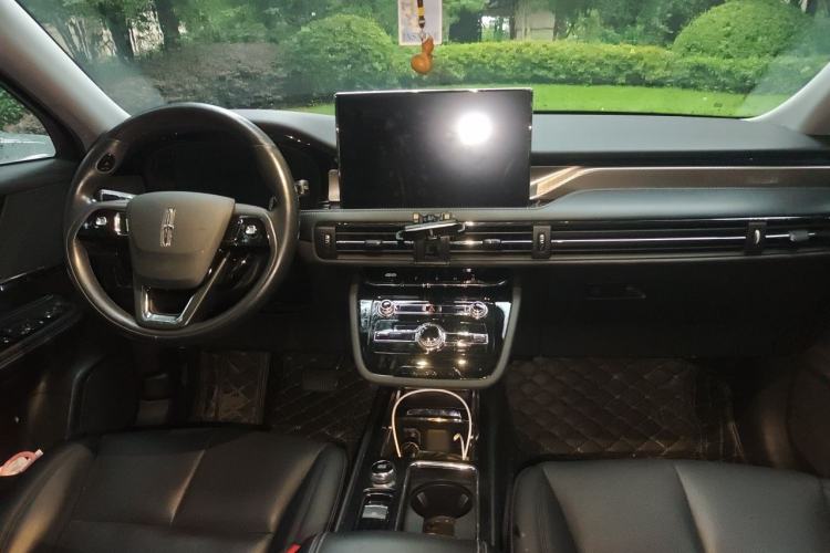 Used Lincoln Corsair 2022 2.0T Two-Wheel Drive Deluxe Edition Center Console