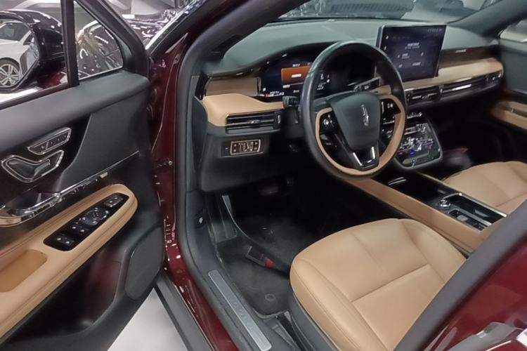 Used Lincoln Corsair 2022 2.0T Two-Wheel Drive Luxury Edition Driver Seat