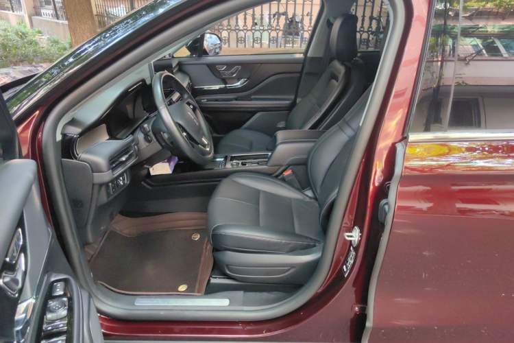 Used Lincoln Corsair 2022 2.0T Two-Wheel Drive Luxury Edition Driver Seat