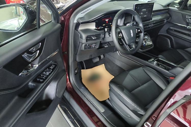 Used Lincoln Corsair 2022 2.0T Two-Wheel Drive Deluxe Edition Driver Seat