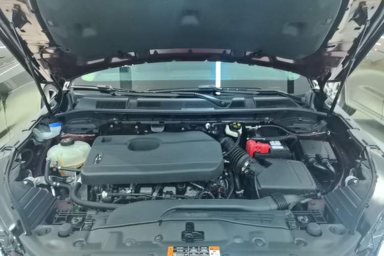 Used Lincoln Corsair 2022 2.0T Two-Wheel Drive Deluxe Edition Engine Bay