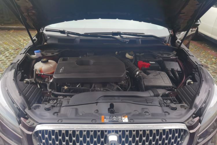 Used Lincoln Corsair 2022 Revised Version 2.0T Two-Wheel Drive Premium Edition Engine Bay
