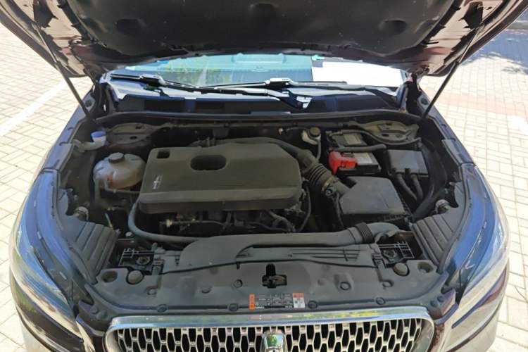 Used Lincoln Corsair 2022 2.0T Two-Wheel Drive Deluxe Edition Engine Bay