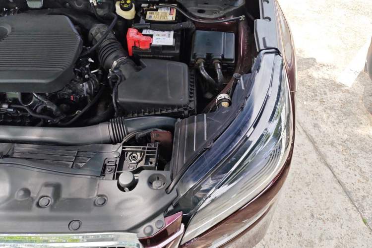 Used Lincoln Corsair 2022 2.0T Two-Wheel Drive Luxury Edition Engine Bay Left