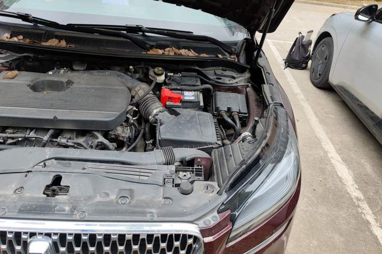 Used Lincoln Corsair 2022 2.0T Two-Wheel Drive Luxury Edition Engine Bay Left