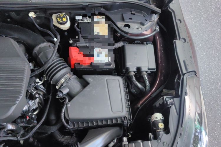 Used Lincoln Corsair 2022 2.0T Two-Wheel Drive Luxury Edition Engine Bay Left