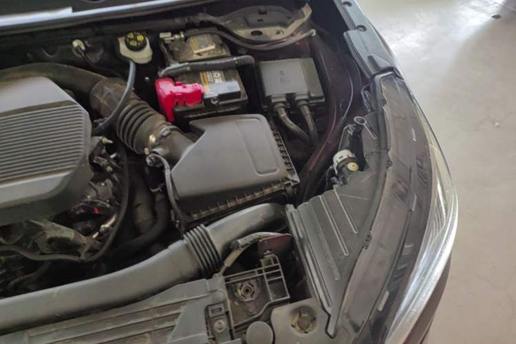 Used Lincoln Corsair 2022 2.0T Two-Wheel Drive Luxury Edition Engine Bay Left