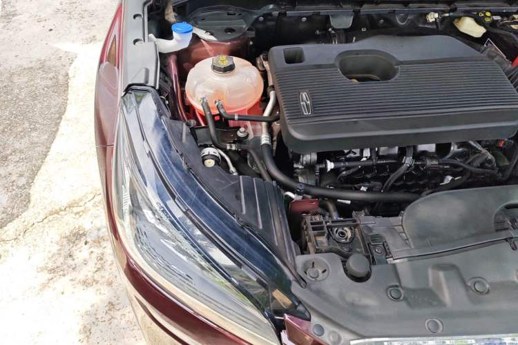Used Lincoln Corsair 2022 2.0T Two-Wheel Drive Luxury Edition Engine Bay Right