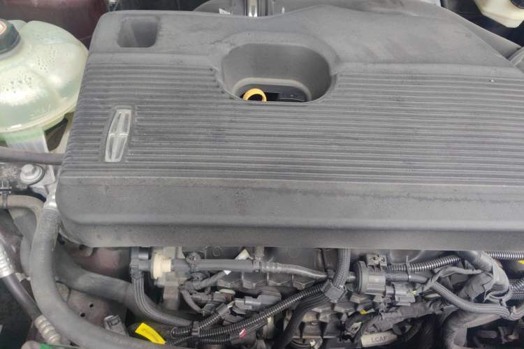 Used Lincoln Corsair 2022 2.0T Two-Wheel Drive Luxury Edition Engine Bay Right