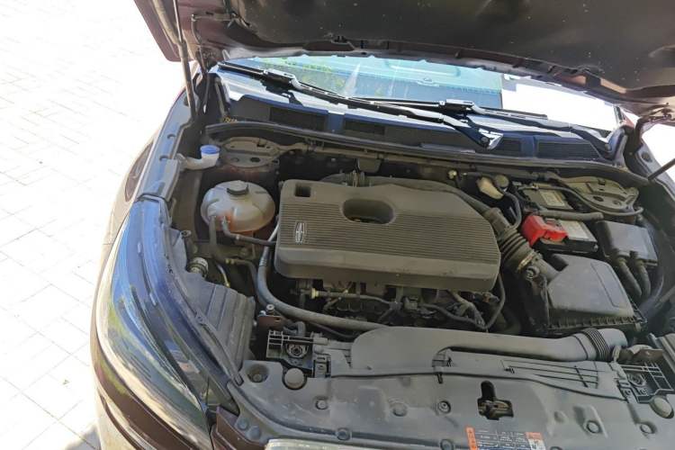 Used Lincoln Corsair 2022 2.0T Two-Wheel Drive Deluxe Edition Engine Bay Right
