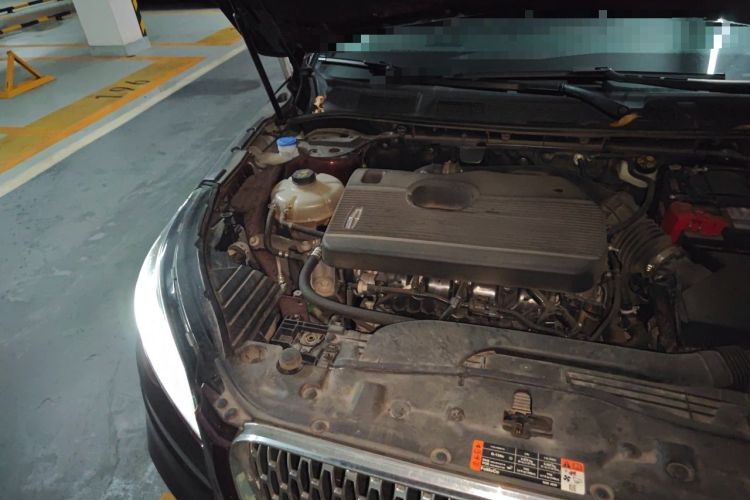 Used Lincoln Corsair 2022 Revised Version 2.0T Two-Wheel Drive Premium Edition Engine Bay Right