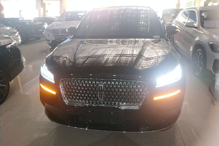 Used Lincoln Corsair 2022 2.0T Two-Wheel Drive Deluxe Edition Front