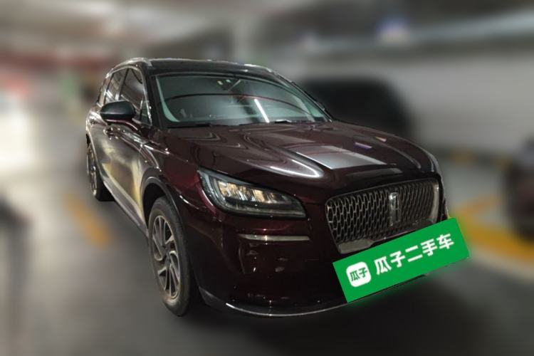 Used Lincoln Corsair 2022 Revised Version 2.0T Two-Wheel Drive Premium Edition Front Right 45 Deg
