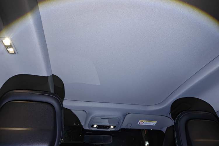 Used Lincoln Corsair 2022 2.0T Two-Wheel Drive Luxury Edition Headliner
