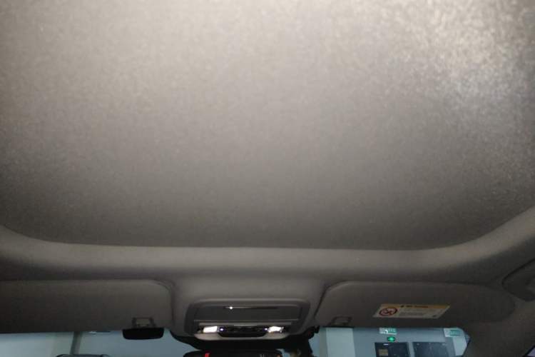 Used Lincoln Corsair 2022 2.0T Two-Wheel Drive Luxury Edition Headliner