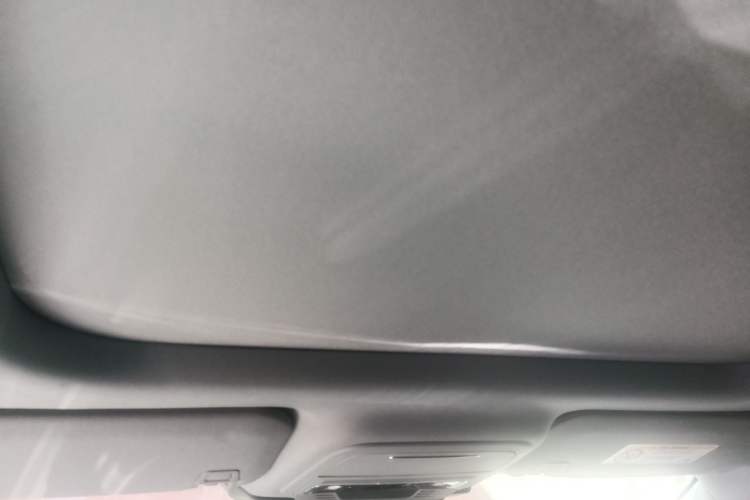 Used Lincoln Corsair 2022 2.0T Two-Wheel Drive Luxury Edition Headliner