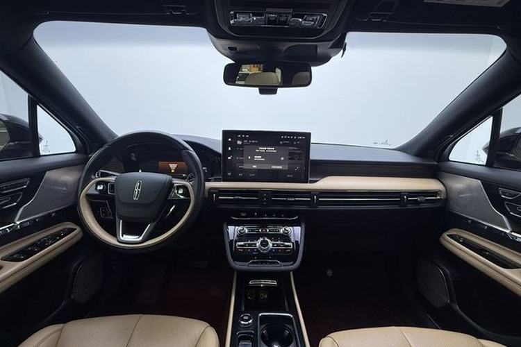 Used Lincoln Corsair 2022 2.0T Two-Wheel Drive Luxury Edition Interior 1