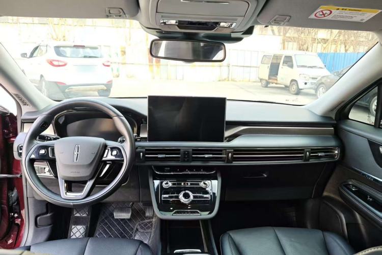 Used Lincoln Corsair 2022 2.0T Two-Wheel Drive Luxury Edition Interior 2