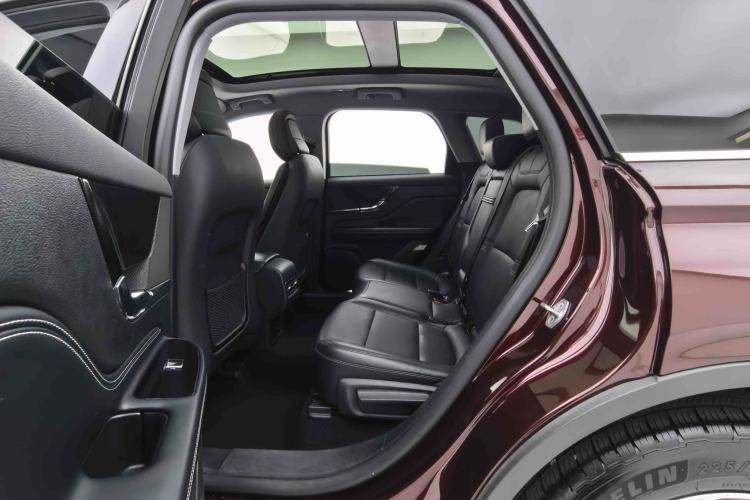 Used Lincoln Corsair 2022 2.0T Two-Wheel Drive Deluxe Edition Interior 4
