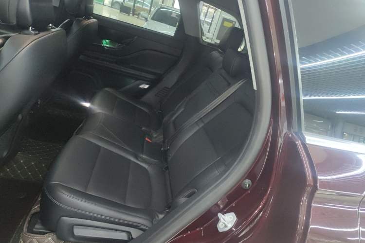 Used Lincoln Corsair 2022 2.0T Two-Wheel Drive Deluxe Edition Interior 4