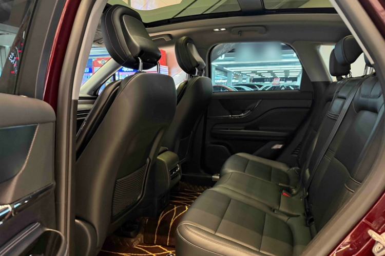 Used Lincoln Corsair 2022 2.0T Two-Wheel Drive Deluxe Edition Interior 5
