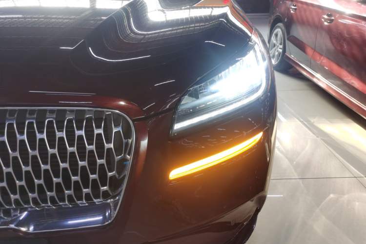 Used Lincoln Corsair 2022 2.0T Two-Wheel Drive Deluxe Edition Left Front Headlight