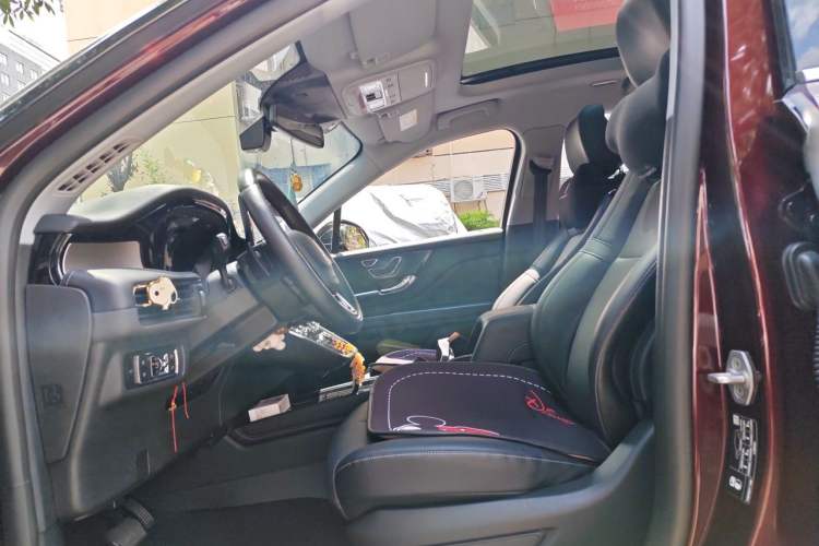 Used Lincoln Corsair 2022 2.0T Two-Wheel Drive Luxury Edition Left Front Seat