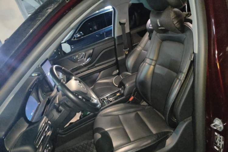 Used Lincoln Corsair 2022 2.0T Two-Wheel Drive Luxury Edition Left Front Seat