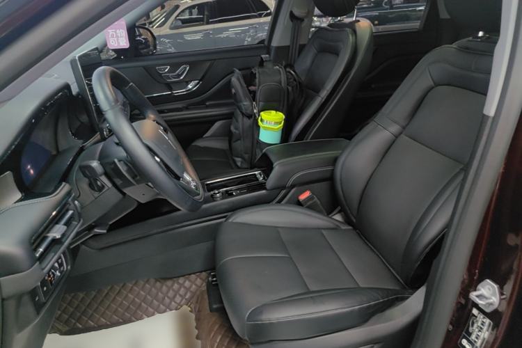 Used Lincoln Corsair 2022 2.0T Two-Wheel Drive Deluxe Edition Left Front Seat