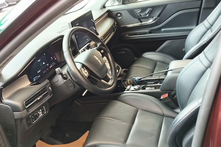 Used Lincoln Corsair 2022 2.0T Four-Wheel Drive Prestige Edition Left Front Seat