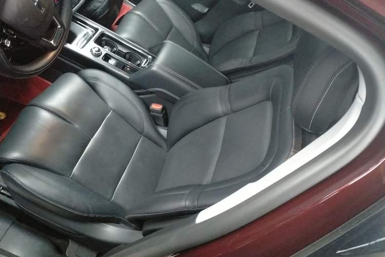 Used Lincoln Corsair 2022 2.0T Four-Wheel Drive Prestige Edition Left Front Seat