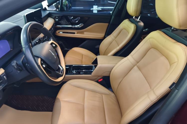 Used Lincoln Corsair 2022 2.0T Two-Wheel Drive Luxury Edition Left Front Seat