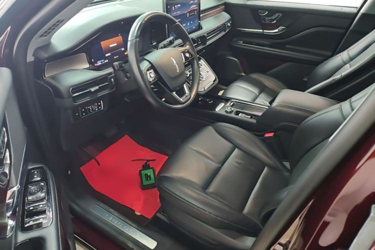 Used Lincoln Corsair 2022 2.0T Two-Wheel Drive Luxury Edition Left Front Seat