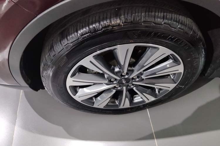 Used Lincoln Corsair 2022 2.0T Two-Wheel Drive Luxury Edition Left Front Wheel Hub