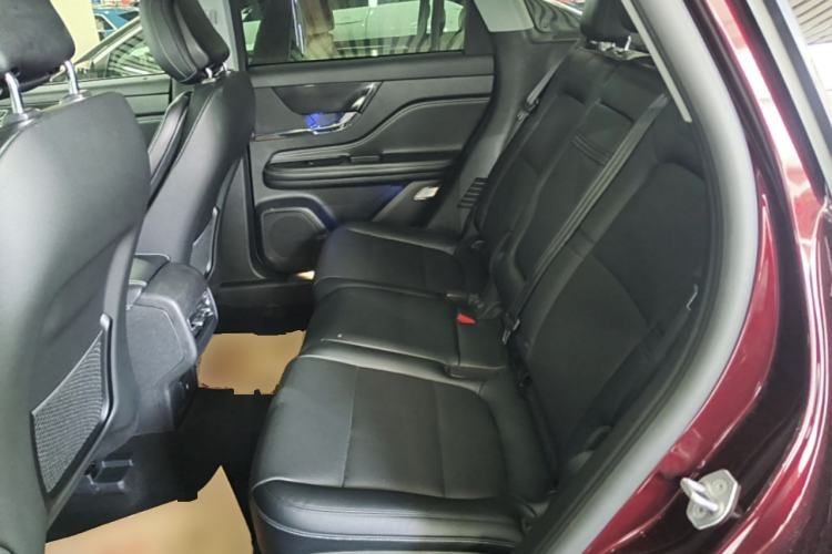 Used Lincoln Corsair 2022 2.0T Two-Wheel Drive Deluxe Edition Left Rear Seat